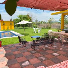 "Casa San Miguel" Alberca privada, jardín, wifi, proyector,asador a 15 min de Cuautla en Morelos，位于Tlayecac的酒店