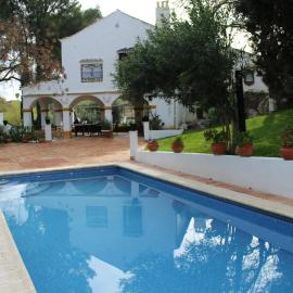 Finca la Sabina, Olvera，位于Pruna的酒店