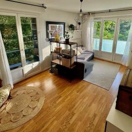 Apartment in the city - exceptional view，位于伊居利的酒店