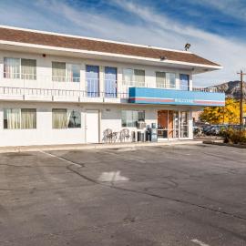 Motel 6 Wendover，位于西温多弗的酒店