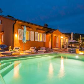 Lovely Home In Miholascica，位于Miholašćica的酒店