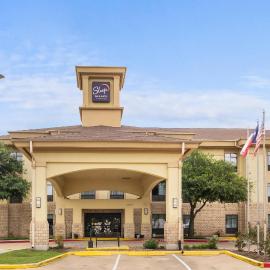 Sleep Inn & Suites Bush Intercontinental - IAH East，位于亨博尔的酒店