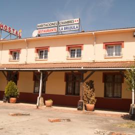 Hostal Hermanos Gutierrez,位于Monasterio de Rodilla的酒店