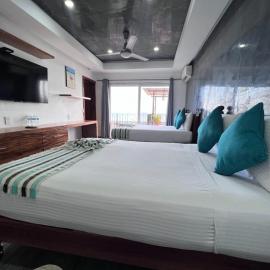 HOTEL EL CORAL，位于蓬塔米塔的酒店