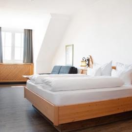 Self-Check-in Hotel VinoQ Mistelbach，位于米斯特尔巴赫的酒店