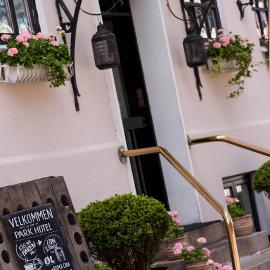 Park Hotel & Vinbar，位于腓特烈港的酒店