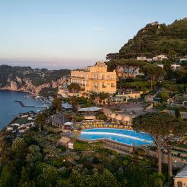 Hotel Caesar Augustus，位于阿纳卡普里的酒店