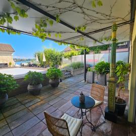 Wellness Apartment Steckborn，位于施泰克博恩的酒店