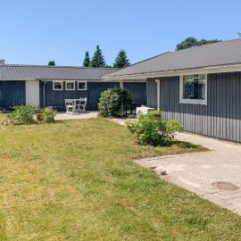 Beautiful Home In Ølsted With Wifi