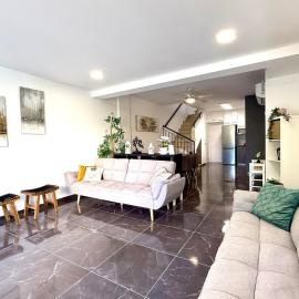 Elegant Beach Villa Moonstone II