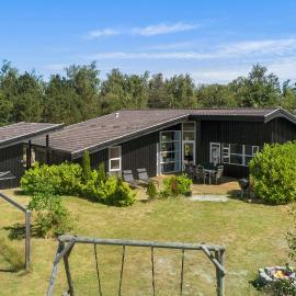 Awesome Home In Væggerløse With Sauna，位于博托比的酒店