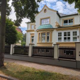Villa Dahlienblick，位于格拉的酒店