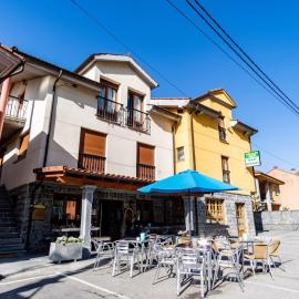 Peña Pandos 2 Estrellas，位于费莱乔萨的酒店