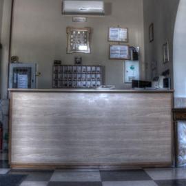 Hotel Silverado，位于阿韦尔萨的酒店