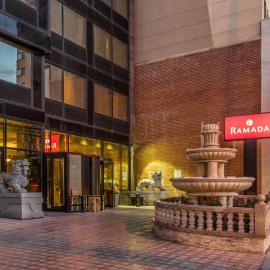Ramada by Wyndham Flushing Queens，位于皇后区的酒店