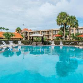 Quality Inn & Suites Kissimmee near Main Gate，位于奥兰多的酒店