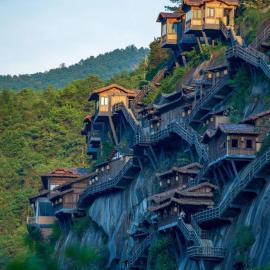 Vagoo-Guzhonglou Mist Villa Mountain View Resort Hotel，位于Qiaotou的酒店