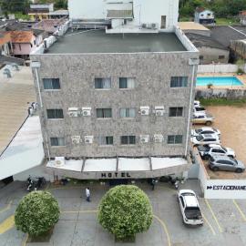 Hotel Transcontinental,位于吉巴拉那的酒店