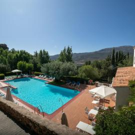 Hotel Villa Turística de Laujar de Andarax，位于劳哈尔德亚恩达拉斯的酒店