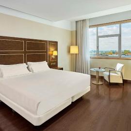 NH Gran Hotel Casino de Extremadura，位于巴达霍斯的酒店