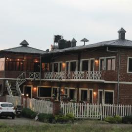 The Cottage near UPES Bidholi, Kandoli，位于德拉敦的酒店