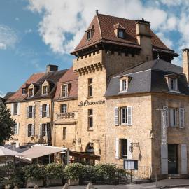 Hôtel La Couleuvrine Sarlat Centre Ville,位于萨尔拉拉卡内达的酒店