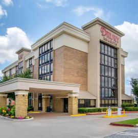 Drury Inn & Suites Atlanta Morrow，位于莫罗的酒店