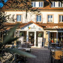 Hotel Restaurant Lavelle，位于Gräfinthal的酒店