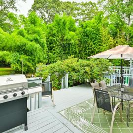 Tranquil & Pet-Friendly Estate on Long Island!，位于哈帕克的酒店