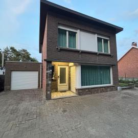The Wandering House，位于Tremelo的酒店