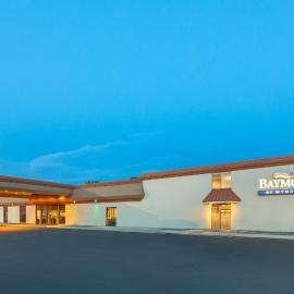 Baymont by Wyndham Jamestown Conference Center & Water Park,位于詹姆斯镇的酒店