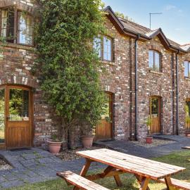 Poppy Cottage - Uk40102，位于Dunvant的酒店