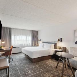 Crowne Plaza Lansing by IHG，位于兰辛的酒店