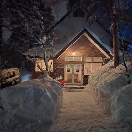 snowhere ski lodge，位于白马村的酒店
