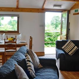 Pheasant Cottage - Ukc3428，位于Dalston的酒店