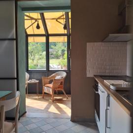 Il giardino di fronte