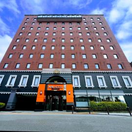 APA Hotel Tonami Ekimae，位于砺波市的酒店