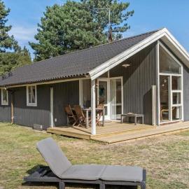 8 person holiday home in Rødby