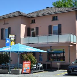 Osteria Centrale,位于Cadenazzo的酒店