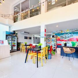 Chill Inn Chaweng Hostel and Cafe，位于查汶的酒店