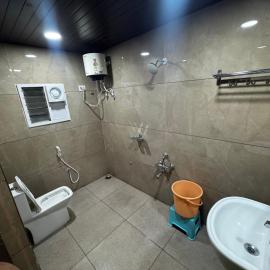 Hotel SRI DEEPTHI LODGE，位于Ādoni的酒店