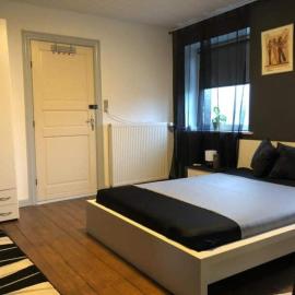 Rooms in Kruså，位于库拉萨的酒店