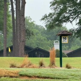 12 minute walk to Pinehurst Resort，位于派恩赫斯特的酒店