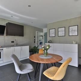 Modernes Studio-Apartment - Gartenblick，位于格尔斯托芬的酒店