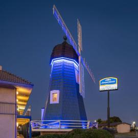Howard Johnson by Wyndham Modesto Ceres，位于瑟里斯的酒店