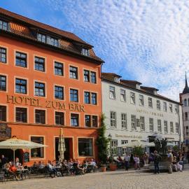 Hotel Zum Bär,位于奎德林堡的酒店
