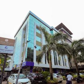 Royal Plaza Suites by RAK Rooms, Mangaluru
