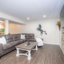 Horse Haven - 4 BDR Charmer Close to Ark Encounter，位于威廉斯敦的酒店