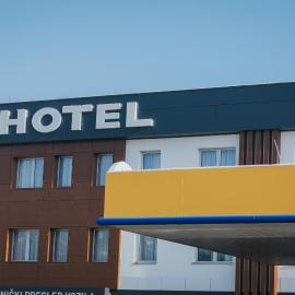 Hotel Brcko Gas Doboj，位于多博伊的酒店