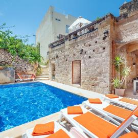 Razzett Matli Holiday Home，位于Munxar的酒店